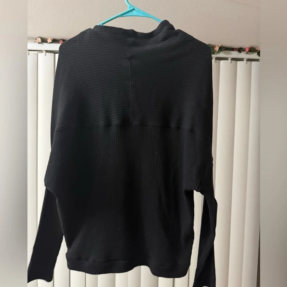 Free People Beach Black Ribbed Cowl Neck Long Sleeve Size Medium